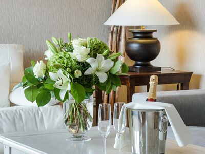 Ab 279,50 EUR pro Person: Buchen Sie hier 3 romantische Kuscheltage zu zweit am Tegernsee im Hotel Der Westerhof inkl. 1 Abendessen bei Kerzenschein
